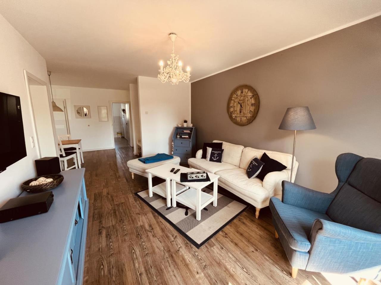 Ferienwohnung Blue In 보른 외부 사진